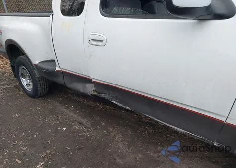 2003 Ford F-150 Lariat/Xl/Xlt z USA, uszkodzony, nr VIN 1FTRX08L33KD11111